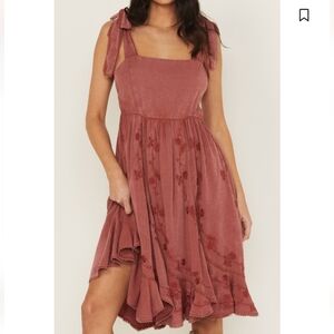 Wild Moss Embroidered Midi Dress